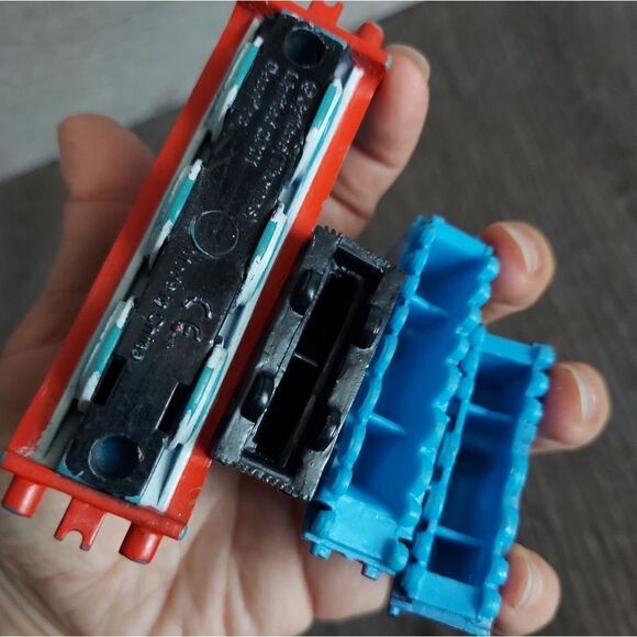 Thomas the Train & Friends Lot Mini Cake Topper 4 Toys Tank Engines Plastic - Picture 4 of 4